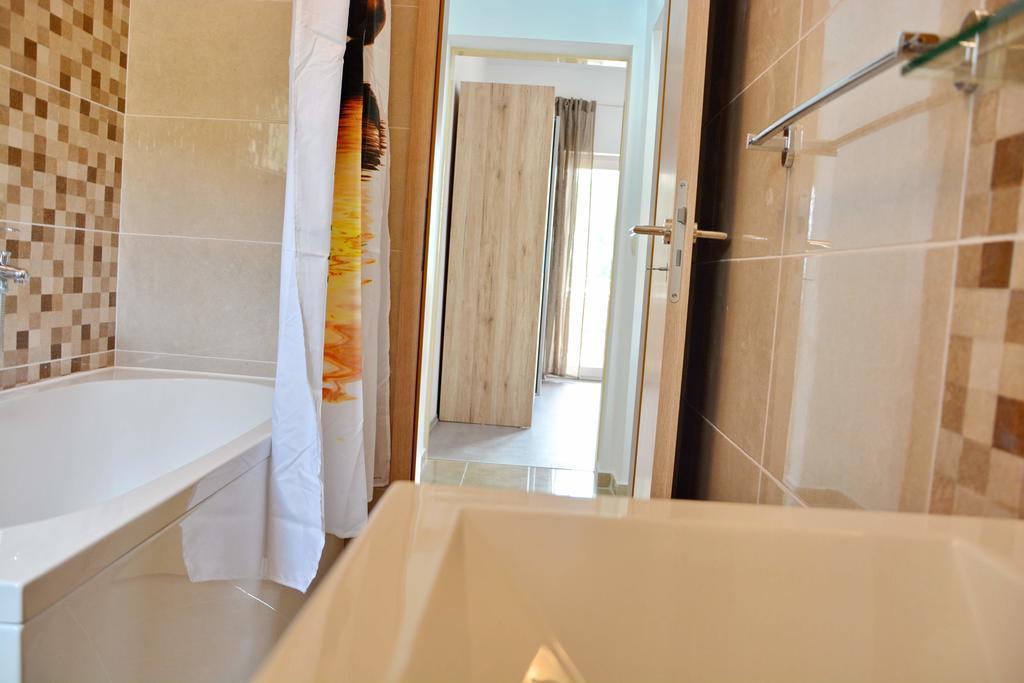 Apartments Clara Nin Extérieur photo