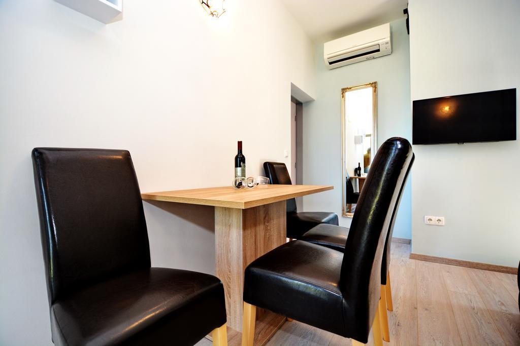 Apartments Clara Nin Extérieur photo