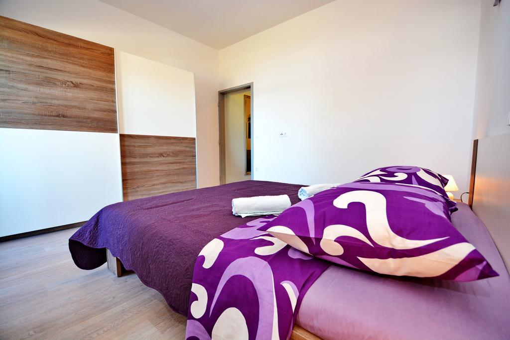 Apartments Clara Nin Extérieur photo
